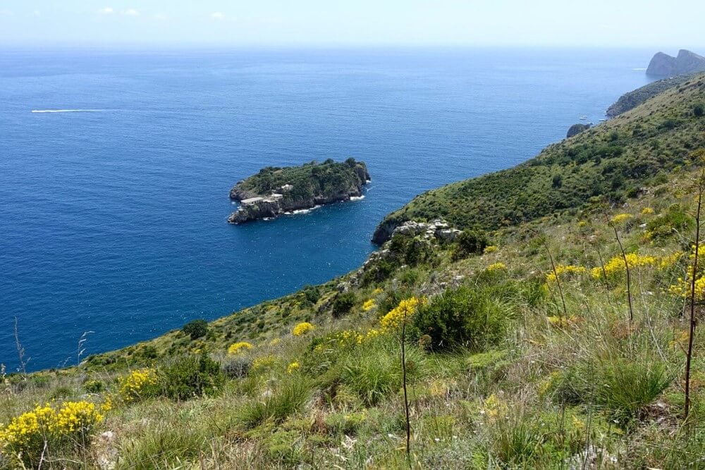 Amalfiküste Insel mit Wachturm