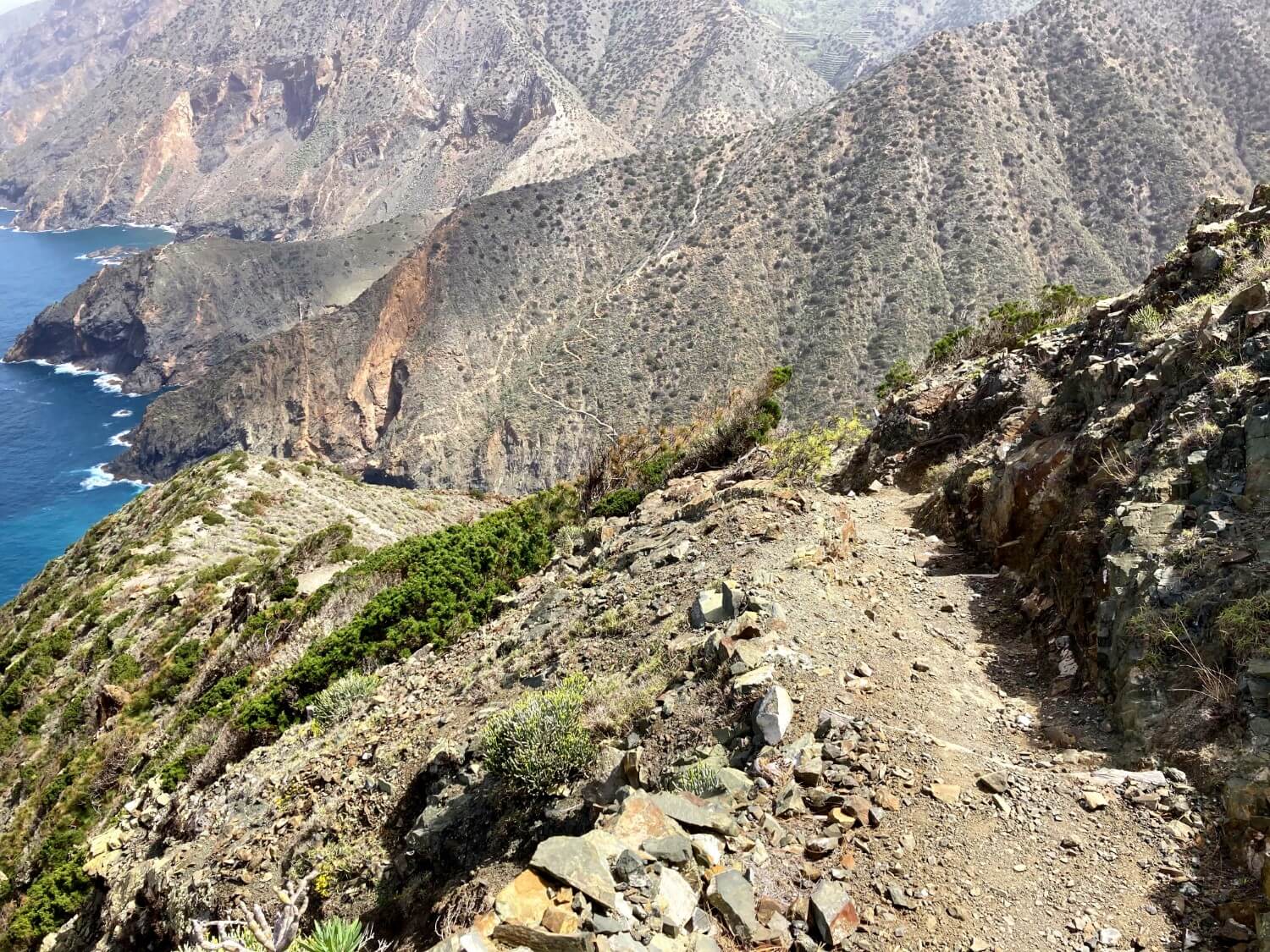 Abstieg von der Cumbre de Chijere.