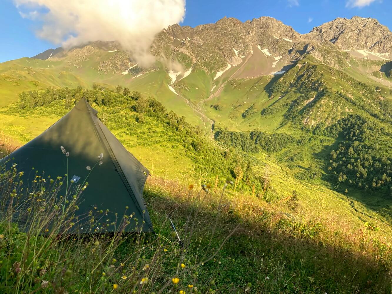 Wildcampen und Zelten in Georgien.
