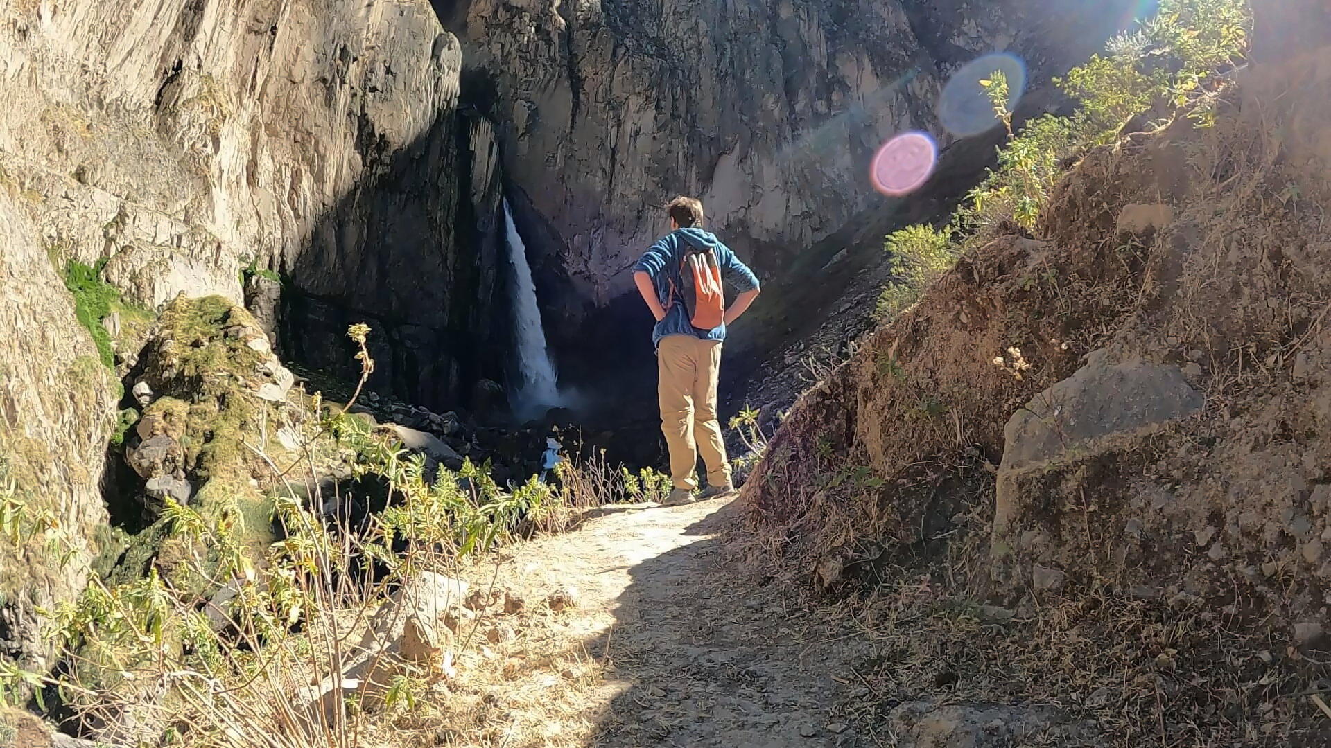 Wasserfall von Huaruro im Colca Canyon.