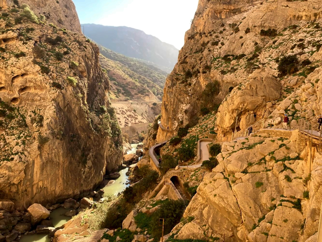 Wanderweg durch die Gaitanes-Schlucht.