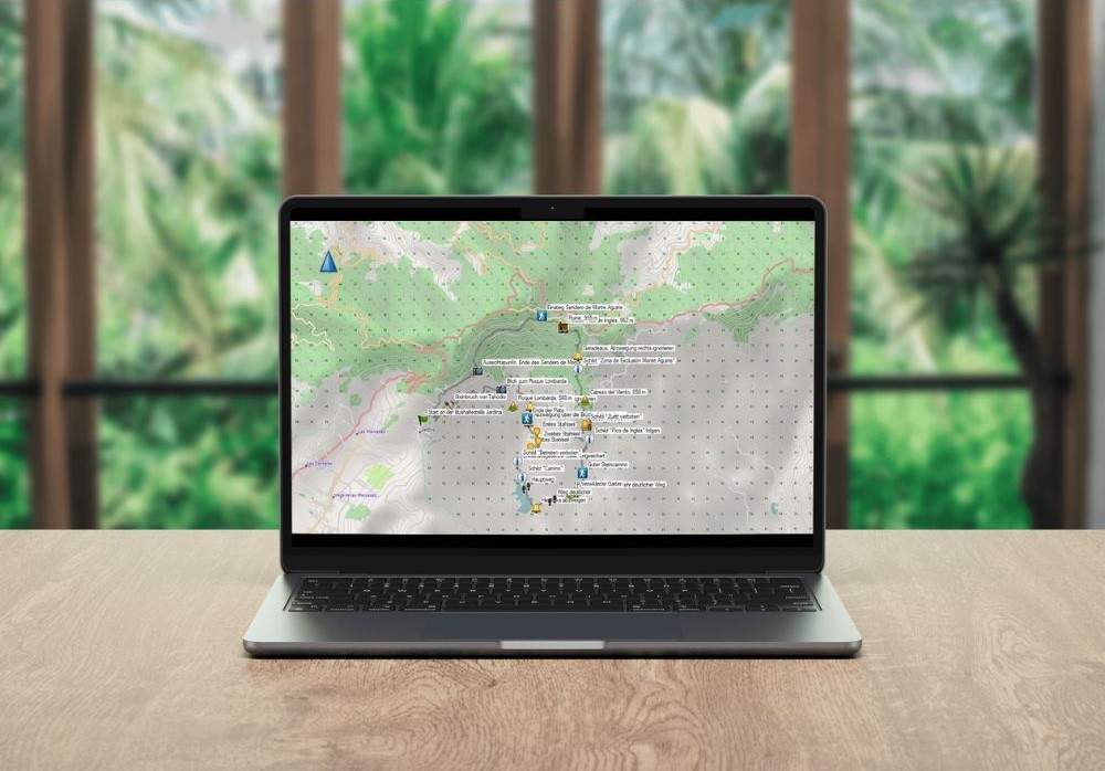 Laptop mit GPS Track Teneriffa Wanderführer.