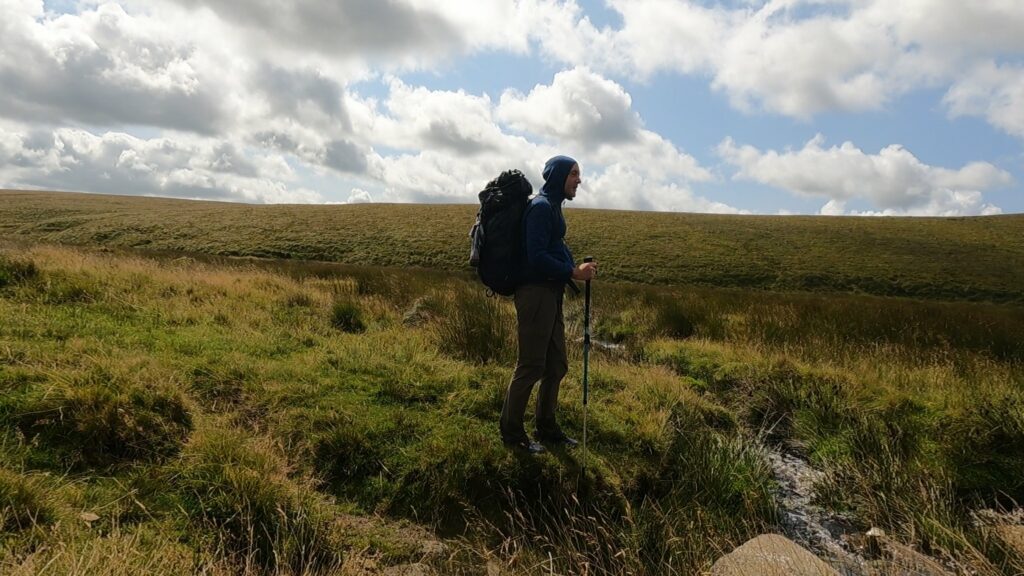 Bog Hopping im Dartmoor.