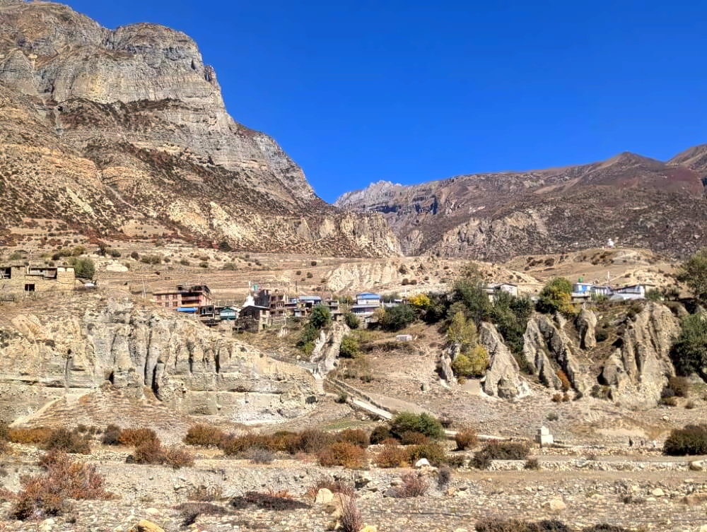 Trockene Wüstenlandschaft vom Manang.