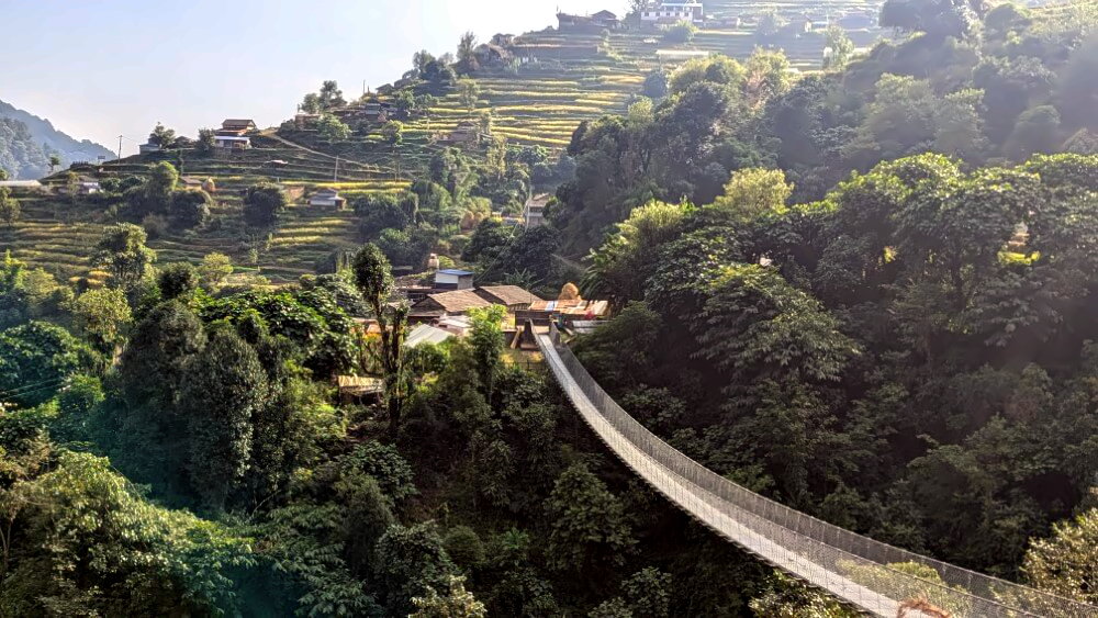 Hängebrücke bei Sidhing.