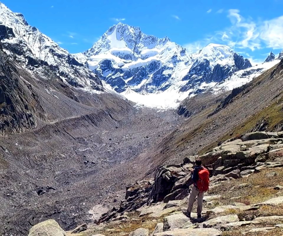 Der Autor des Artikels am Hamta Pass im indischen Himalaya.