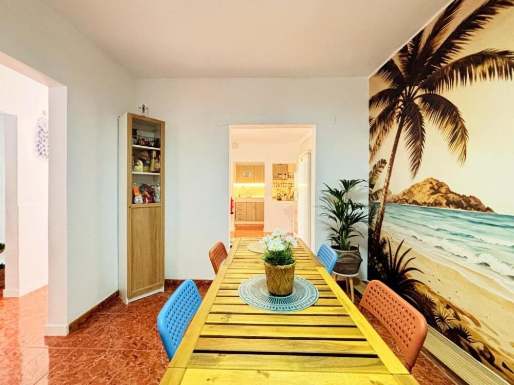 Hostel Banana Surf House in Los Cristianos